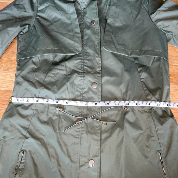 NWT Military Green YOKI raincoat - Picture 8 of 12